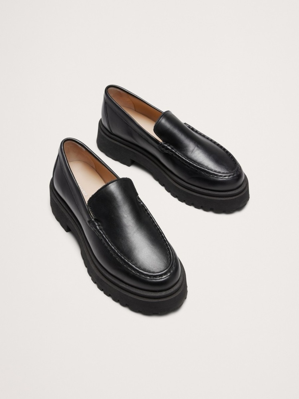 NEW Banana Republic Leather Lug Sole Black Loafers Size 7
